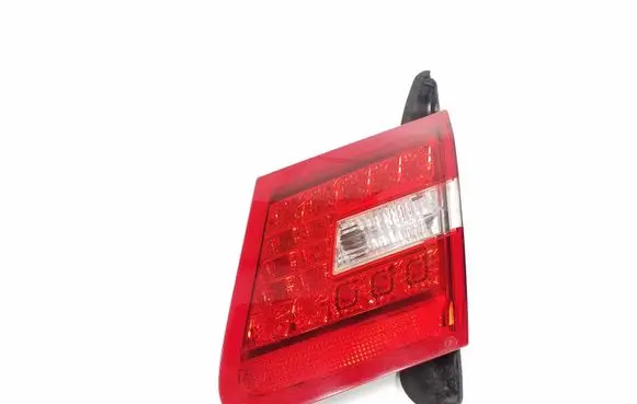 Mercedes-Benz E C207 W207 Tailgate rear/tail lights A2078200464