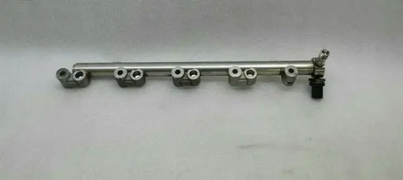 Land Rover Range Rover Evoque L538 Fuel main line pipe LR025853