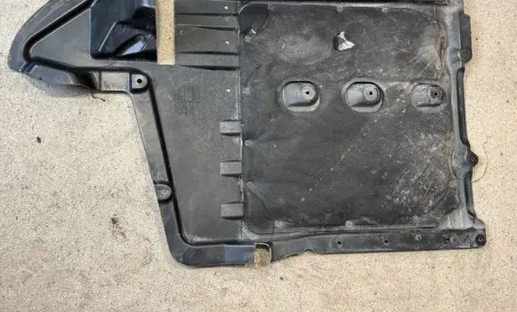 BMW X7 G07 Front underbody cover/under tray 9478891