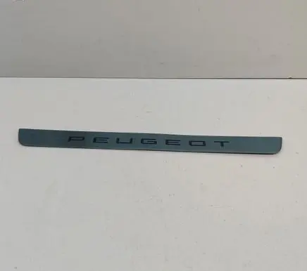 Peugeot 2008 II Front sill trim cover 98532023RW