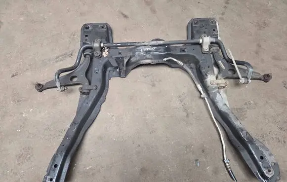 Peugeot Expert Front subframe 