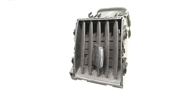 Toyota Prius+ (ZVW40) Dashboard side air vent grill/cover trim 5568647060