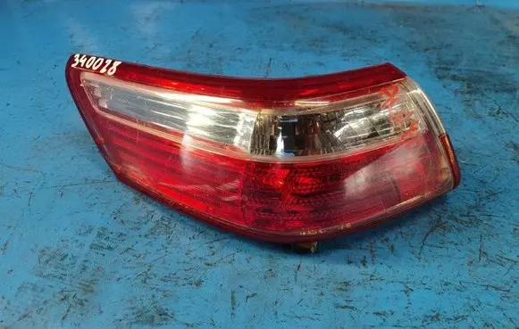 Toyota Camry Boot/trunk interior light 8156006240