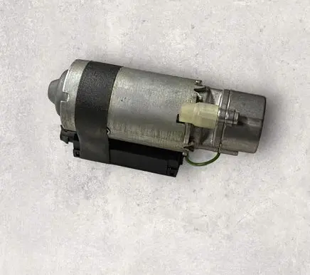 BMW X5 E53 Seat adjustment motor 6903946 0390201666