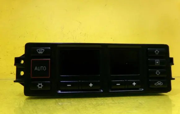 Audi A3 S3 8L Climate control unit 5HB007608-04 8L0820043D