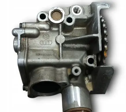 Audi A8 S8 D3 4E Oil pump 07D115105H