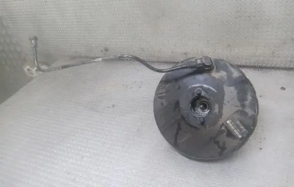 Peugeot 206+ Brake booster 9650368080