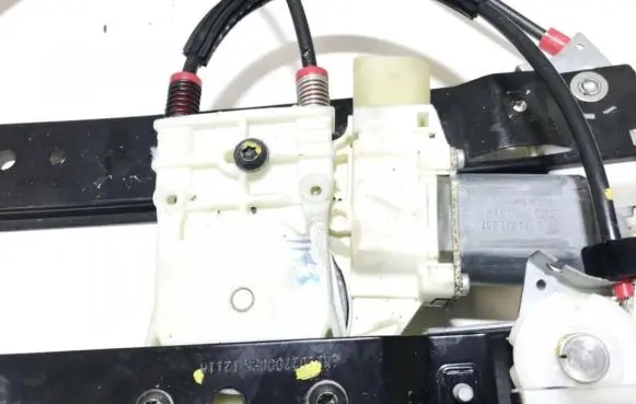 Ford S-MAX Rear door window regulator motor 0130822287 058