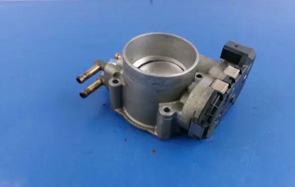 Audi A6 Allroad C5 Throttle body valve 078133062B