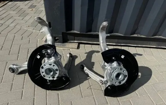 Mercedes-Benz EQS V297 Rear wheel hub A2973320700 A2973320800