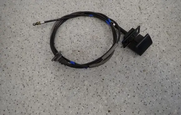 Engine bonnet/hood lock release cable