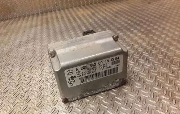 Mercedes-Benz C W203 Yaw turn rate sensor A2095420018 2095420018