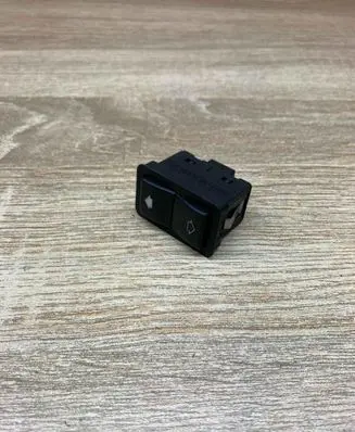 BMW 5 E39 Electric window control switch 8368974