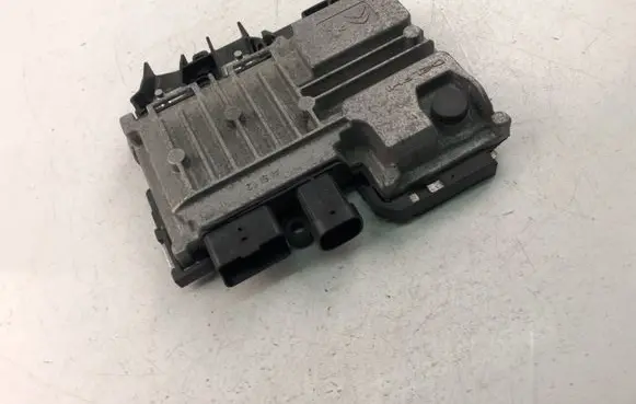 Peugeot 2008 I Other control units/modules 9810858280