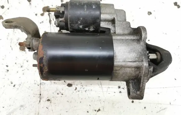 Audi A4 S4 B5 8D Starter motor 6651408292 0001107054