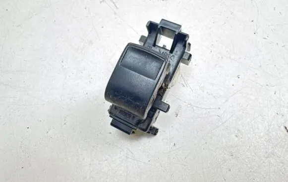 Toyota Urban Cruiser (XP110) Electric window control switch 8292B99