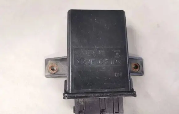 Peugeot 406 Coolant fan relay 9633609680