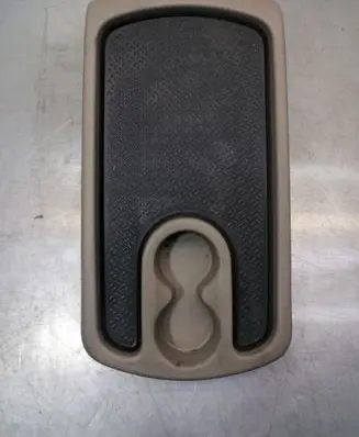 Cup holder front
