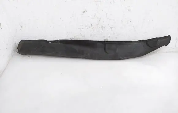 Volkswagen Golf VIII Fender end trim 5H0821112