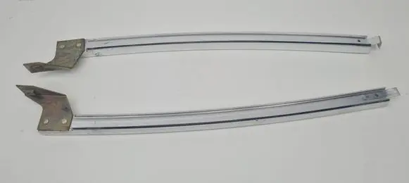Mercedes-Benz W123 Front door coupe window/glass frame 