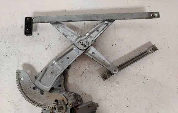KIA Carens I Front door window regulator with motor 0K2FA587256Y XH004P0