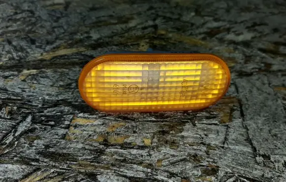 Volkswagen Transporter - Caravelle T5 Front fender indicator light 3809491178