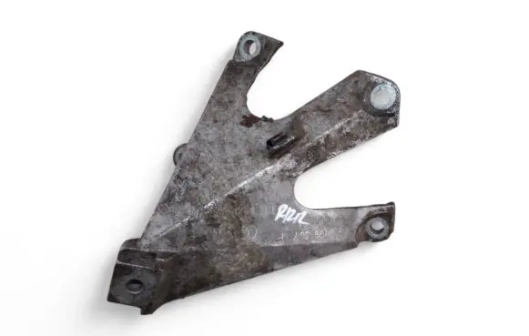Audi A4 S4 B6 8E 8H Engine mounting bracket 8E0199307F