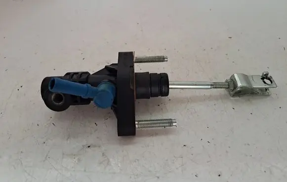 Toyota Corolla Verso AR10 Clutch master cylinder 3142005041