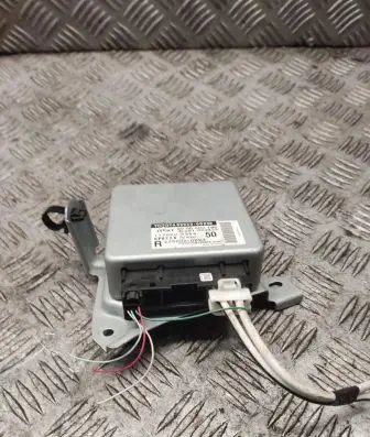 Toyota Yaris Power steering control unit/module 896500d252