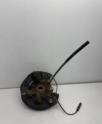 Rear wheel hub