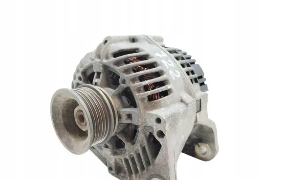 Audi A4 S4 B5 8D Generator/alternator 