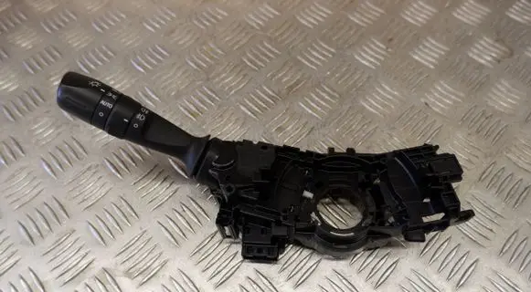 Toyota RAV 4 (XA40) Indicator stalk 8414033250
