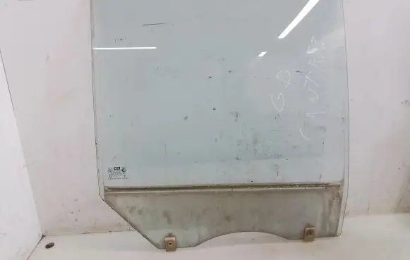Hyundai Santa Fe Rear door window glass 43R001234