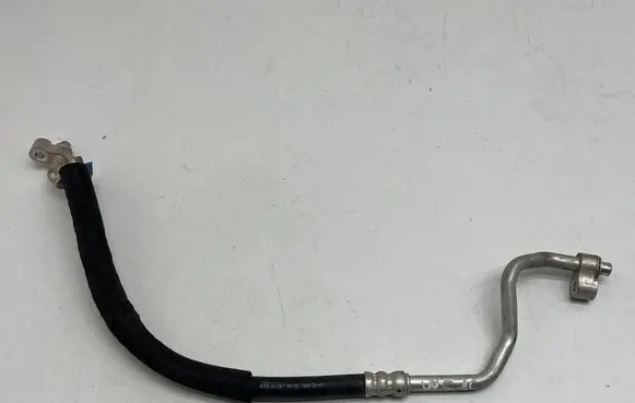 Jeep Wrangler Air conditioning (A/C) pipe/hose 68282103AA