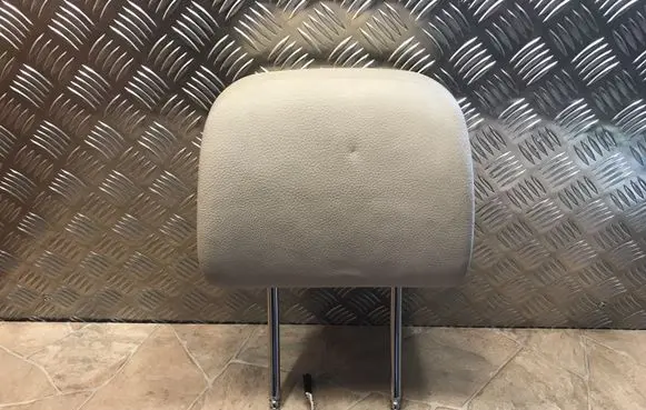 BMW 7 F01 F02 F03 F04 Front seat headrest 