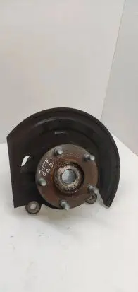 Nissan Juke I F15 Front wheel hub