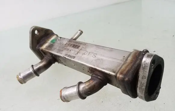 Volkswagen PASSAT B5.5 EGR valve cooler 059131513D