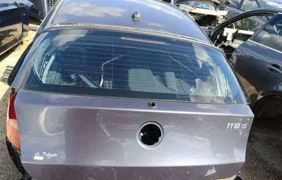 BMW 1 E81 E87 Tailgate/trunk/boot lid