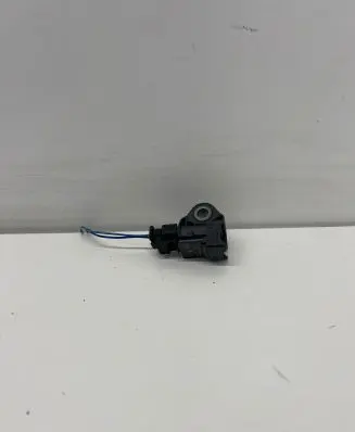 BMW 5 G30 G31 Airbag deployment crash/impact sensor 9341546 913350