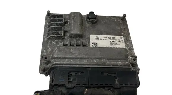 Volkswagen Polo V 6R Engine control unit/module 03P906021 28289770