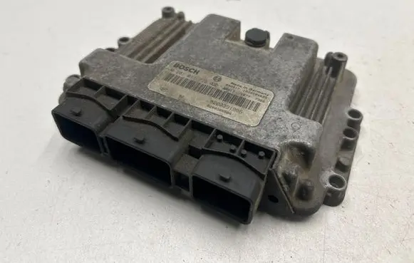 Renault Megane II Engine control unit/module 0281011776 8200386508 8200391966