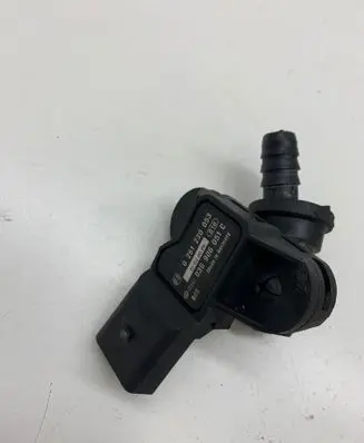 Audi A6 S6 C6 4F Air pressure sensor 036906051C 0261230053