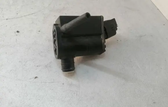 Hyundai i30 Windscreen/windshield washer pump 985101W000