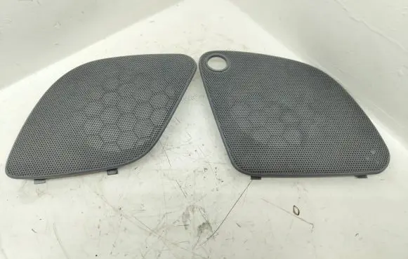 Side speaker trim/cover