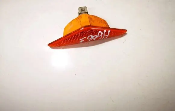 Ford Focus Front fender indicator light xs4h3k354a xs4h3k354-a