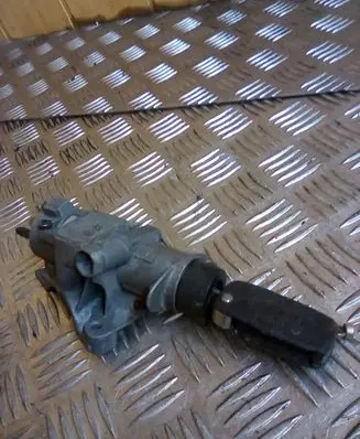 Audi A6 S6 C5 4B Ignition lock AM60HP 4B0905851