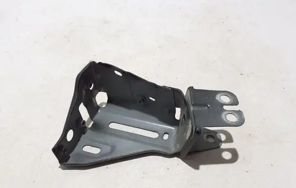 Volvo EX30 Fender mounting bracket 8891173093