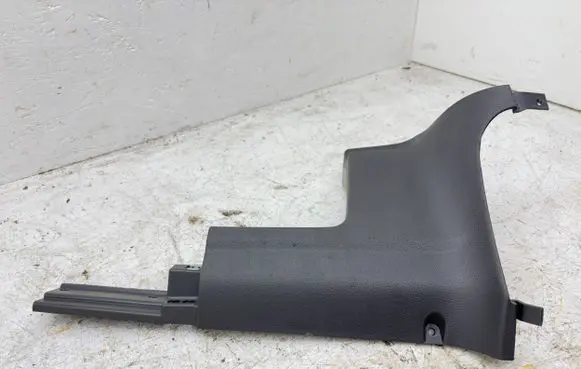 Volkswagen Jetta V Dashboard lower bottom trim panel 1K1858368