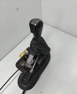 BMW 5 E60 E61 Gear shifter/selector 7522144