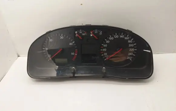 Volkswagen PASSAT B5 Speedometer (instrument cluster) 3B0920822A 0263623024 4125441553